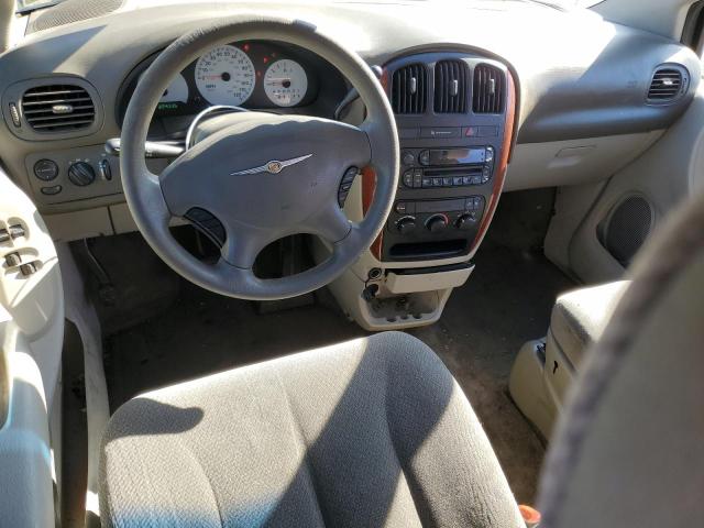 Photo 8 from auction – 2005 CHRYSLER TOWN & COU with VIN 2C4GP44R35R233796