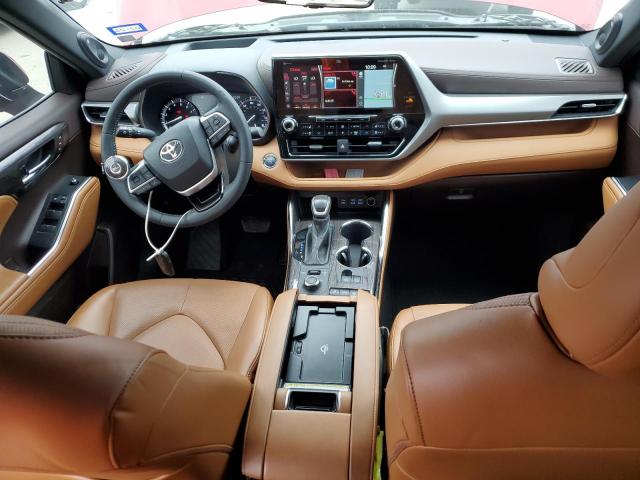 Photo 8 from auction – 2022 TOYOTA HIGHLANDER with VIN 5TDFZRBH3NS184197