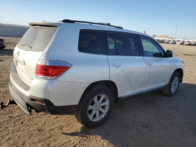 Photo 3 from auction – 2011 TOYOTA HIGHLANDER with VIN 5TDBK3EH8BS068727
