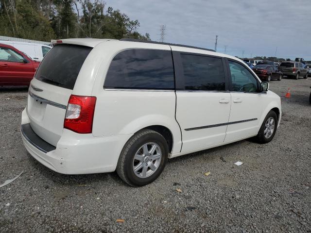 Photo 3 from auction – 2013 CHRYSLER TOWN & COU with VIN 2C4RC1BG2DR578045