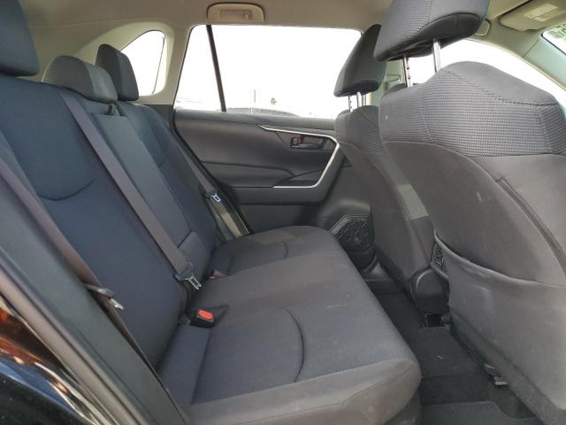 Photo 11 from auction – 2019 TOYOTA RAV4 LE with VIN JTMLWRFVXKD502514