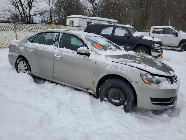 Photo 4 from auction – 2013 VOLKSWAGEN PASSAT S with VIN 1VWAP7A39DC005037