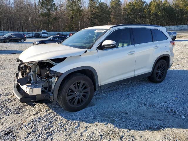 TOYOTA HIGHLANDER 2019 with VIN 5TDKZRFH1KS570895 - Photo from auction