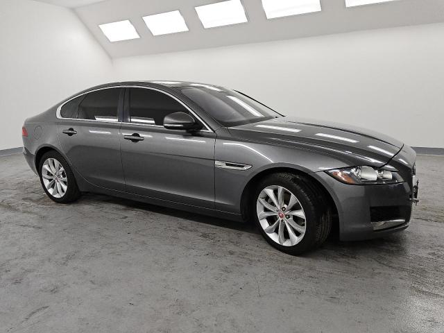 Photo 4 from auction – 2017 JAGUAR XF PREMIUM with VIN SAJBD4BN7HCY43301