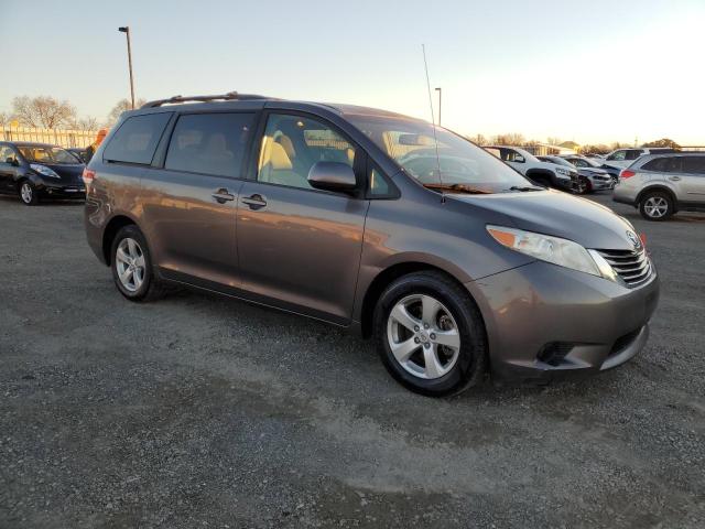 Photo 4 from auction – 2012 TOYOTA SIENNA LE with VIN 5TDKK3DC1CS187730