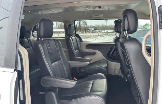 Foto 6 de la subasta – 2016 DODGE GRAND CARA con VIN 2C4RDGDG7GR208906