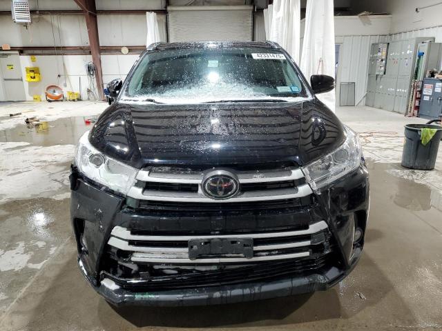 Photo 5 from auction – 2018 TOYOTA HIGHLANDER with VIN 5TDJZRFH2JS885764