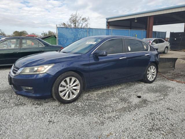 HONDA ACCORD EXL 2015 with VIN 1HGCR2F84FA105589 - Photo from auction