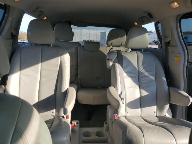 Photo 10 from auction – 2011 TOYOTA SIENNA XLE with VIN 5TDYK3DC5BS010705