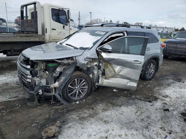 TOYOTA HIGHLANDER 2017 with VIN 5TDJZRFHXHS371252 - Photo from auction