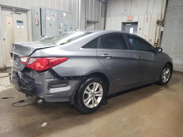 Photo 3 from auction – 2013 HYUNDAI SONATA GLS with VIN 5NPEB4AC2DH697714