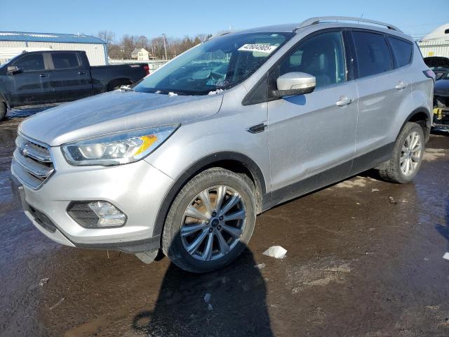 FORD ESCAPE TIT 2017 مع رقم تعريف المركبة 1FMCU9J99HUC13435 - صورة من المزاد