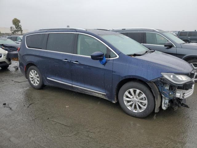 Photo 4 from auction – 2018 CHRYSLER PACIFICA T with VIN 2C4RC1BG2JR115317