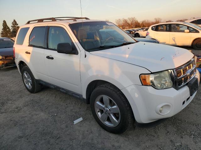Photo 4 from auction – 2009 FORD ESCAPE XLT with VIN 1FMCU03709KB04124