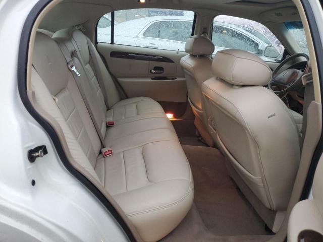 Photo 10 from auction – 2000 LINCOLN TOWN CAR S with VIN 1LNHM82W2YY787484