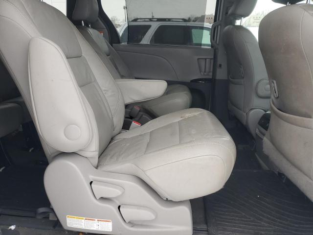 Photo 11 from auction – 2015 TOYOTA SIENNA XLE with VIN 5TDDK3DC4FS120259