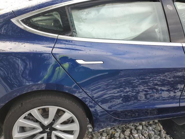 Photo 10 from auction – 2018 TESLA MODEL 3 with VIN 5YJ3E1EA2JF032957