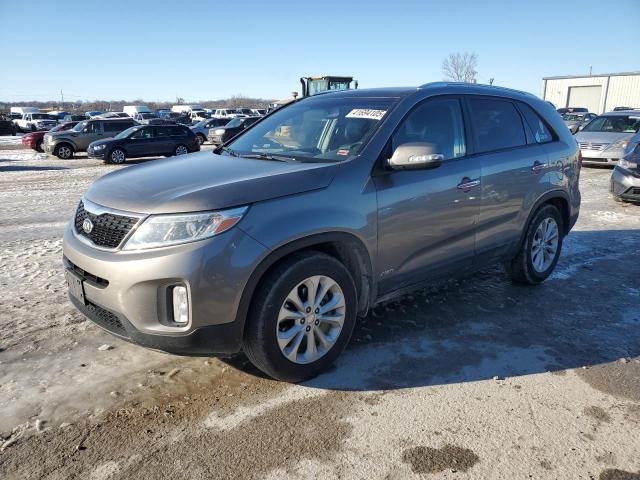 KIA SORENTO EX 2015 with VIN 5XYKUDA77FG637812 - Photo from auction