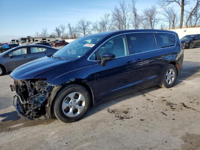 CHRYSLER PACIFICA L 2017 with VIN 2C4RC1CG8HR609982 - Photo from auction