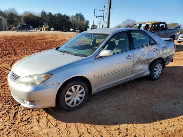 TOYOTA CAMRY LE 2005 with VIN 4T1BE32K85U550925 - Photo from auction