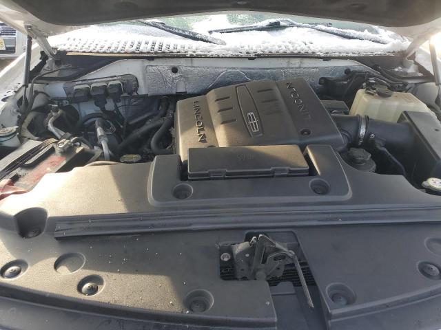 Photo 12 from auction – 2010 LINCOLN NAVIGATOR with VIN 5LMJJ2J56AEJ00902