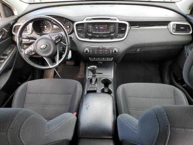 Photo 8 from auction – 2016 KIA SORENTO LX with VIN 5XYPG4A32GG072185
