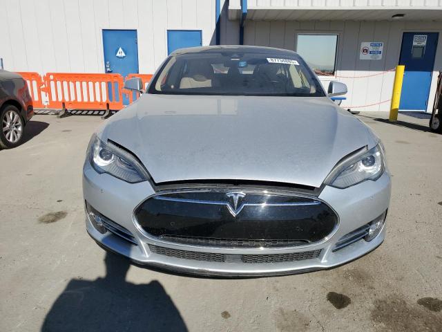 Photo 5 from auction – 2014 TESLA MODEL S with VIN 5YJSA1H17EFP65028
