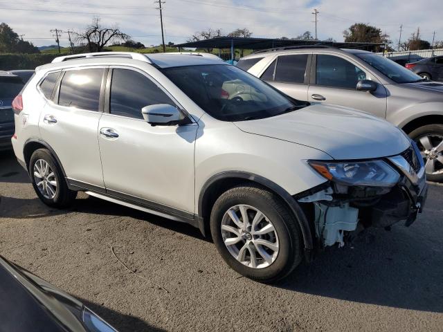 Photo 4 from auction – 2018 NISSAN ROGUE S with VIN KNMAT2MT8JP617022