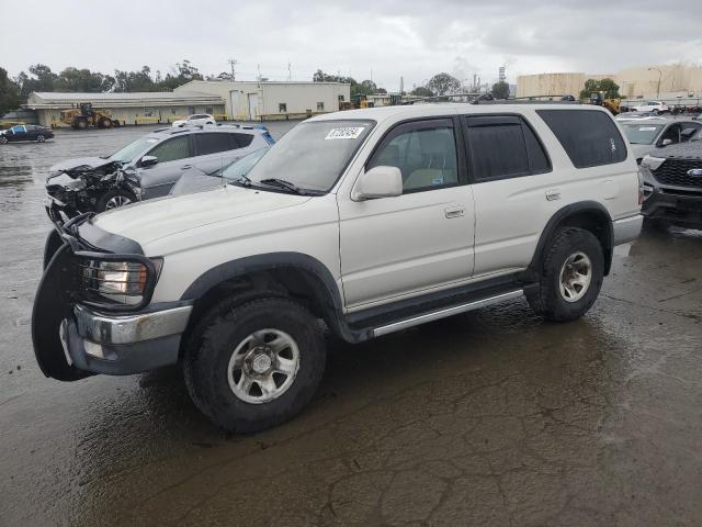 TOYOTA 4RUNNER SR 2000 with VIN JT3GN86R9Y0178249 - Photo from auction