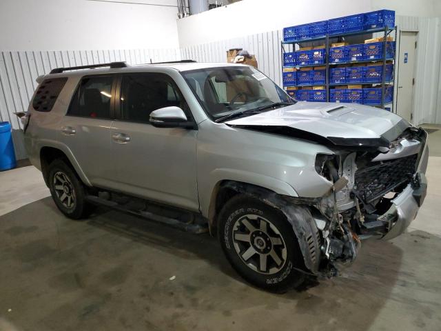 Photo 4 from auction – 2019 TOYOTA 4RUNNER SR with VIN JTEBU5JR2K5692044