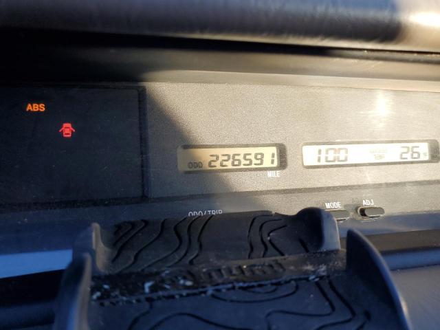Photo 9 from auction – 2002 TOYOTA AVALON XL with VIN 4T1BF28B92U257402