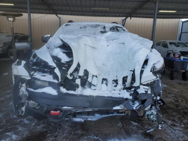 Photo 5 from auction – 2017 JEEP CHEROKEE T with VIN 1C4PJMBS5HW589959
