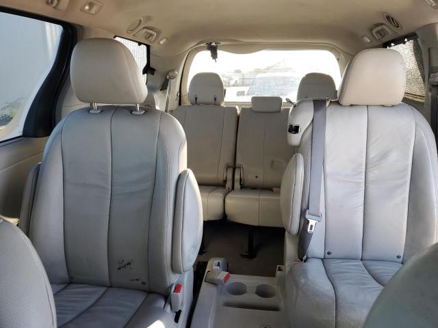 Photo 10 from auction – 2011 TOYOTA SIENNA XLE with VIN 5TDYK3DC0BS054529