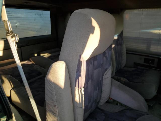 Photo 11 from auction – 1998 GMC SAFARI XT with VIN 1GDDM19W5WB503552