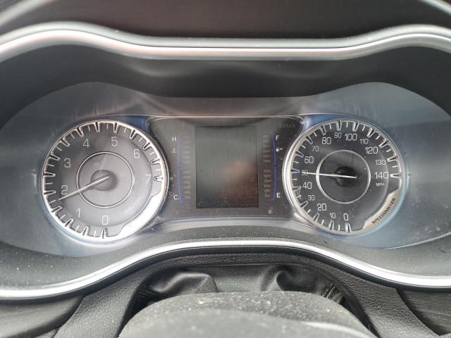 Photo 9 from auction – 2015 CHRYSLER 200 LIMITE with VIN 1C3CCCAB5FN521270