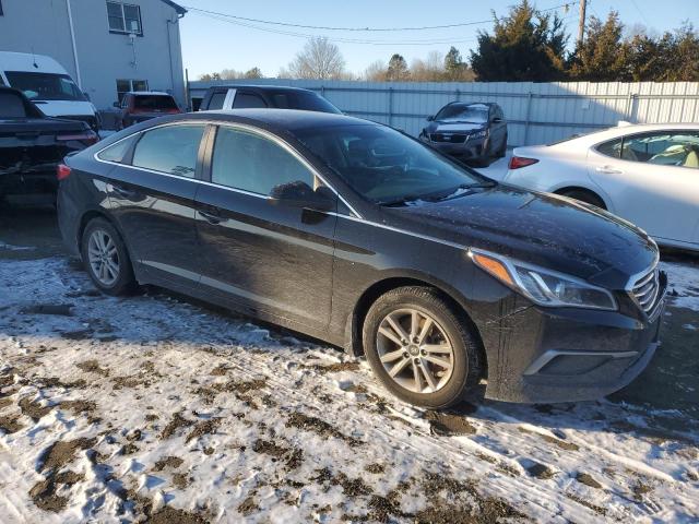 Photo 4 from auction – 2017 HYUNDAI SONATA SE with VIN 5NPE24AF2HH521150