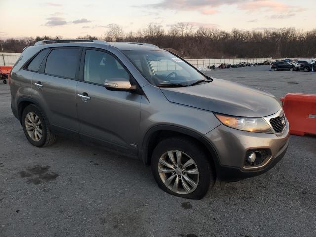 Photo 4 from auction – 2011 KIA SORENTO EX with VIN 5XYKUDA29BG098012