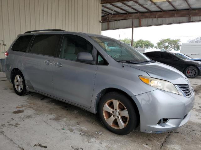 Photo 4 from auction – 2014 TOYOTA SIENNA with VIN 5TDKK3DC1ES426826