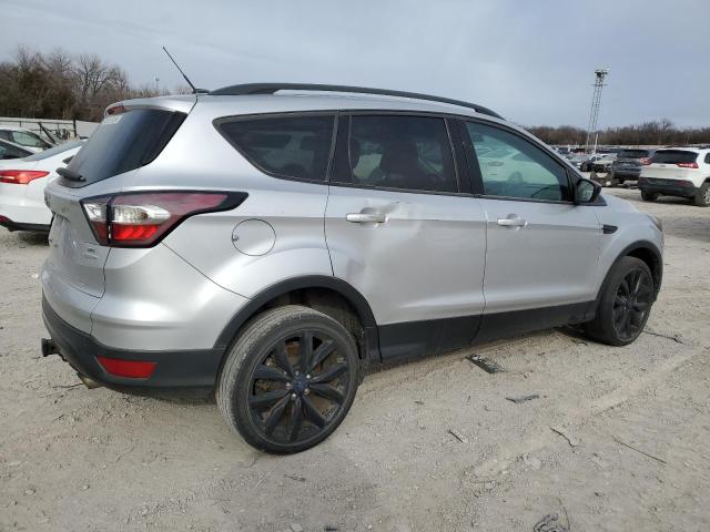 Photo 3 from auction – 2017 FORD ESCAPE SE with VIN 1FMCU0G91HUC01329