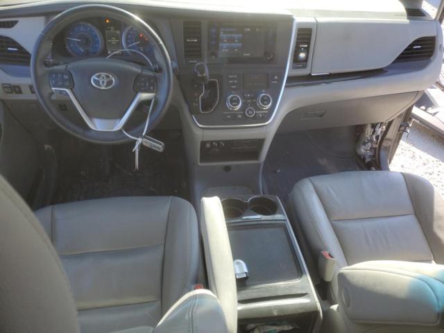 Photo 8 from auction – 2017 TOYOTA SIENNA XLE with VIN 5TDYZ3DC8HS873390