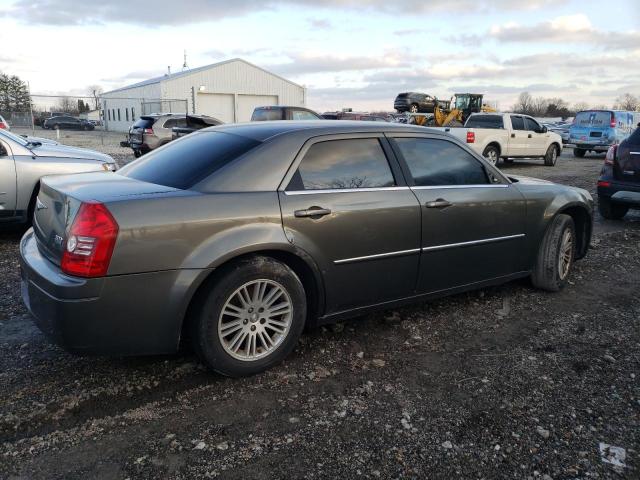 Photo 3 from auction – 2009 CHRYSLER 300 LX with VIN 2C3LA43D49H637017