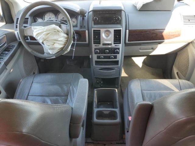 Photo 8 from auction – 2010 CHRYSLER TOWN & COU with VIN 2A4RR5D18AR359482