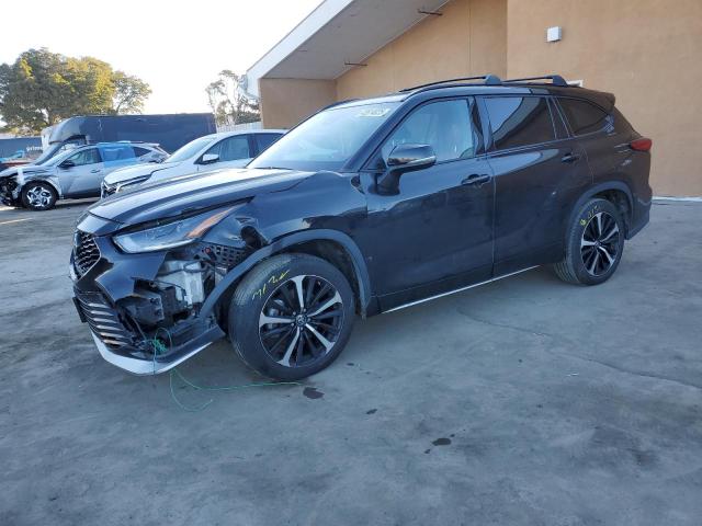 TOYOTA HIGHLANDER 2022 with VIN 5TDJZRBH2NS166414 - Photo from auction