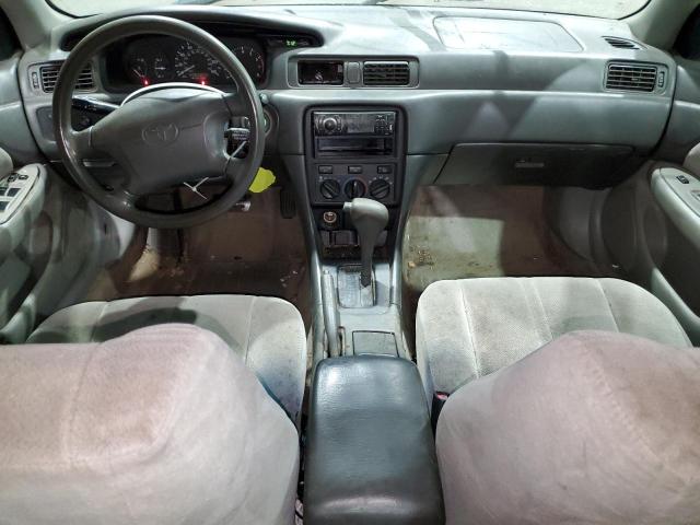 Photo 8 from auction – 2001 TOYOTA CAMRY CE with VIN 4T1BG22K11U083779
