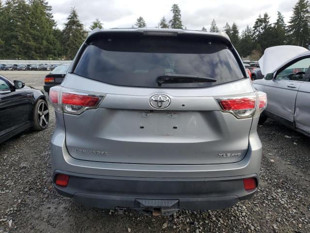 Foto 6 de la subasta – 2015 TOYOTA HIGHLANDER con VIN 5TDJKRFH6FS103011