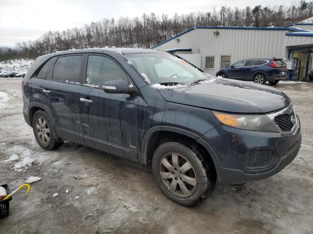 Photo 4 from auction – 2013 KIA SORENTO LX with VIN 5XYKTCA69DG362719