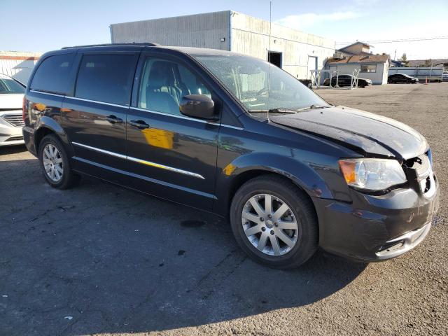 Photo 4 from auction – 2014 CHRYSLER TOWN & COU with VIN 2C4RC1BG9ER297829