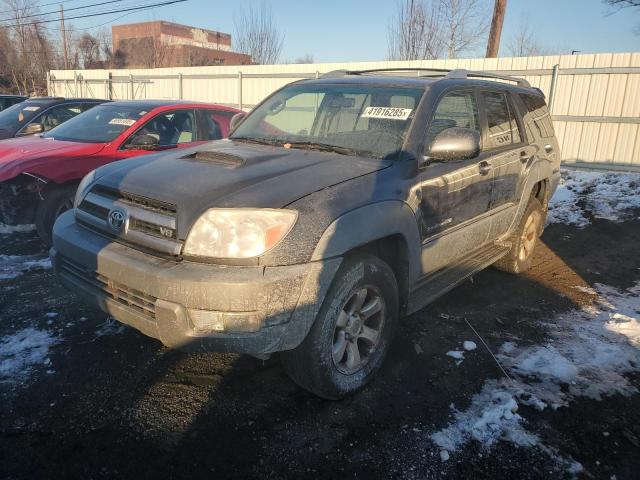 TOYOTA 4RUNNER SR 2003 مع رقم تعريف المركبة JTEBT14R138000802 - صورة من المزاد