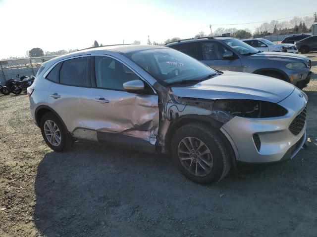 Photo 4 from auction – 2020 FORD ESCAPE SE with VIN 1FMCU9G69LUB19285