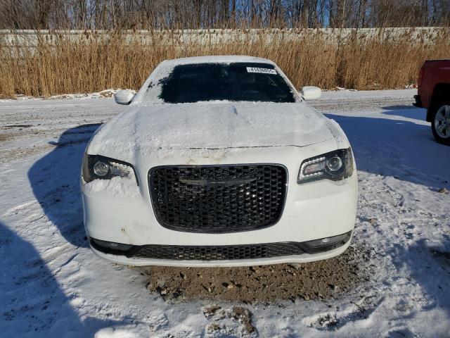 Photo 5 from auction – 2016 CHRYSLER 300 S with VIN 2C3CCAGG6GH117024